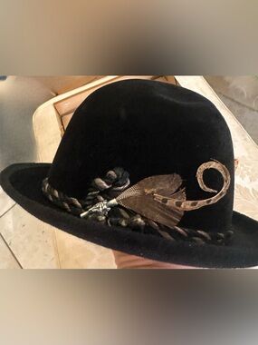 VINTAGE STETSON HAT Black Wool Fedora with Feather & Braided Trim UNISEX